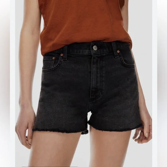 Denim Forum Romy Short - Picture 1 of 4